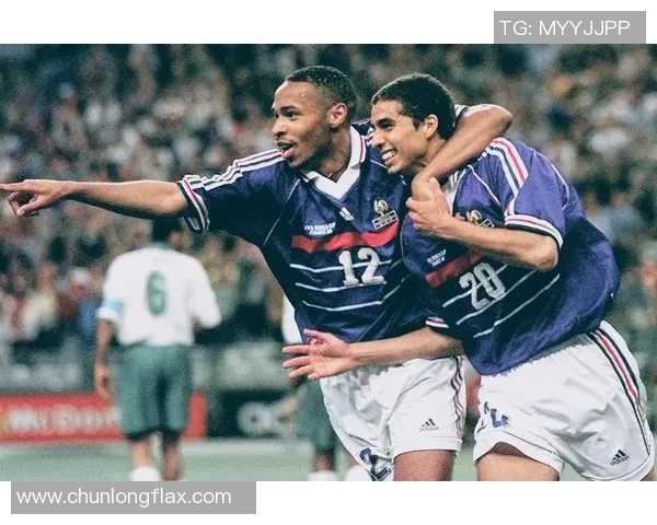 足球巨星的子女成长路：他们如何在父亲光环下寻找自我