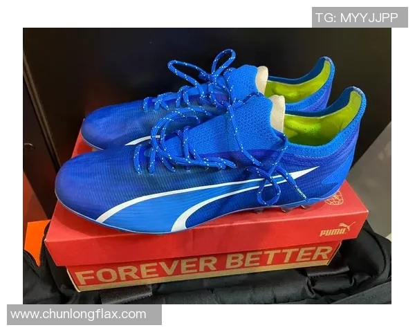 国产足球鞋助力球星展现速度与力量精彩瞬间